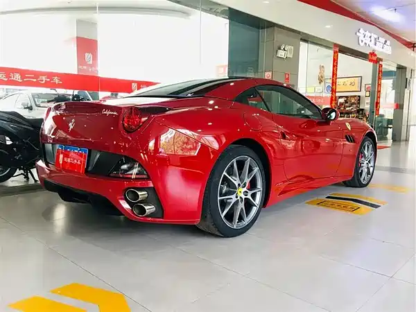 Ferrari California T 2009