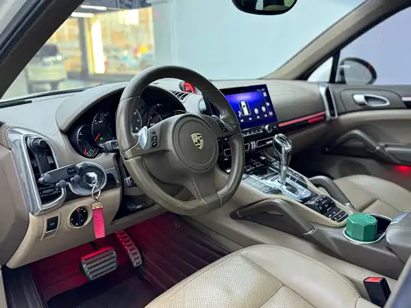Porsche Cayenne 2011