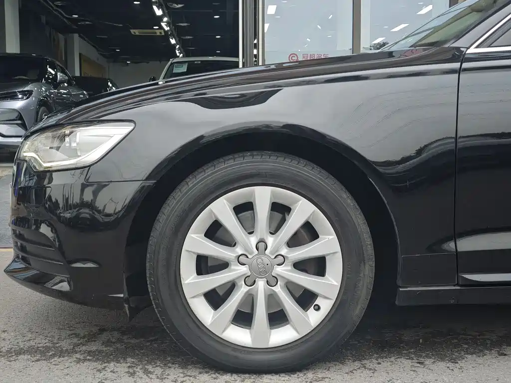 Audi A6L 2015 — фото 16