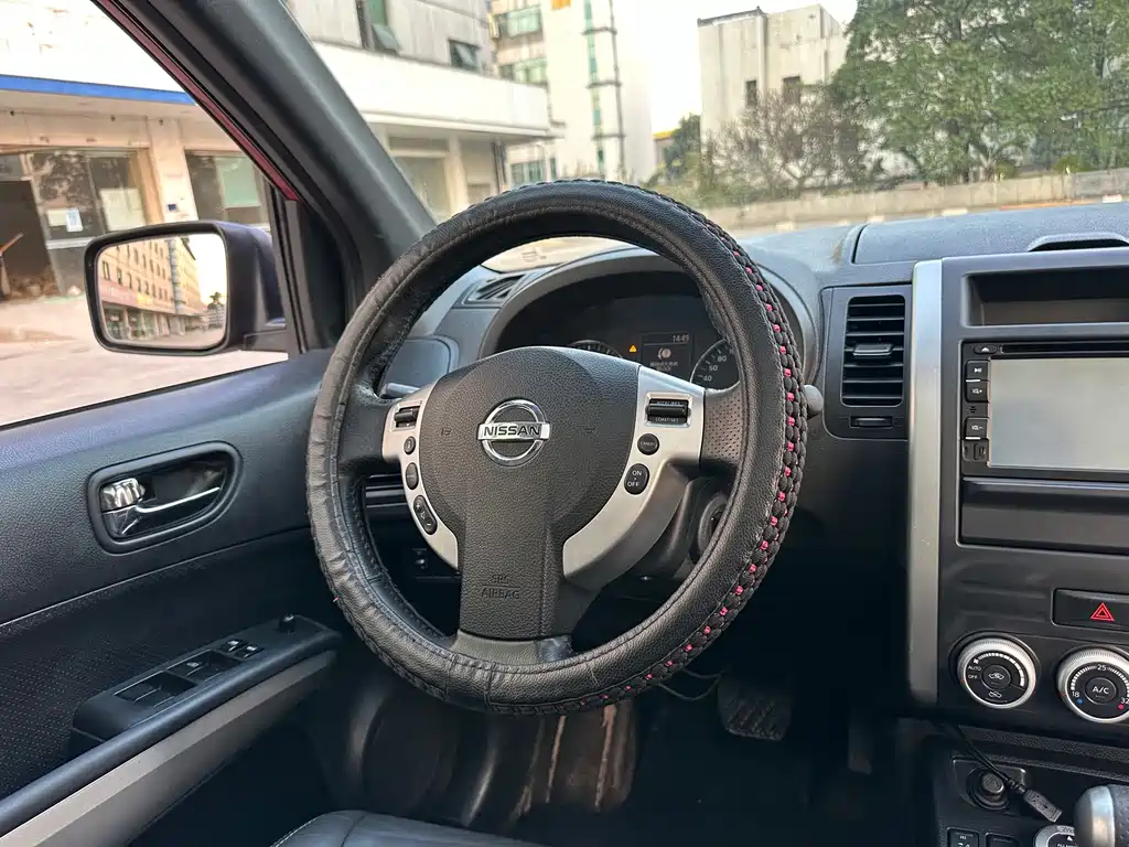 Nissan X-Trail 2013 — фото 15