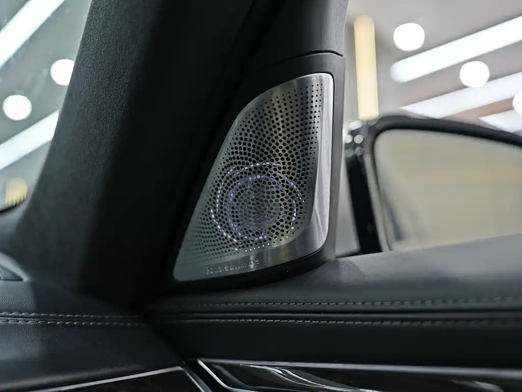 BMW 7 Series 2016 — фото 21