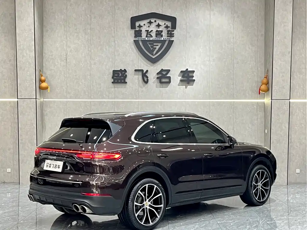 Porsche Cayenne 2018 — фото 7