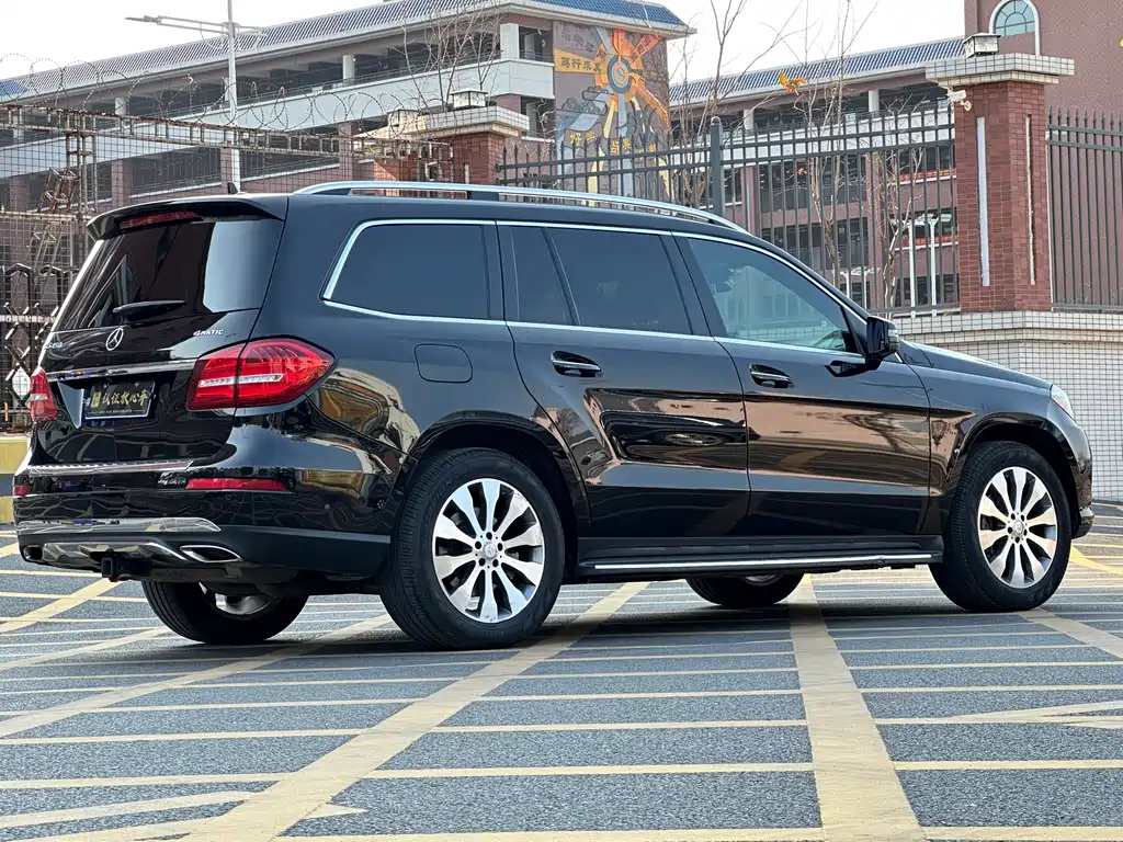 Mercedes-Benz GLS 2017 — фото 6