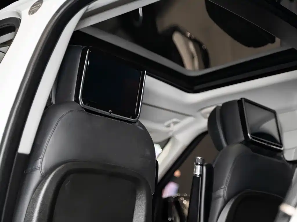 Land Rover Sport 2018 — фото 22