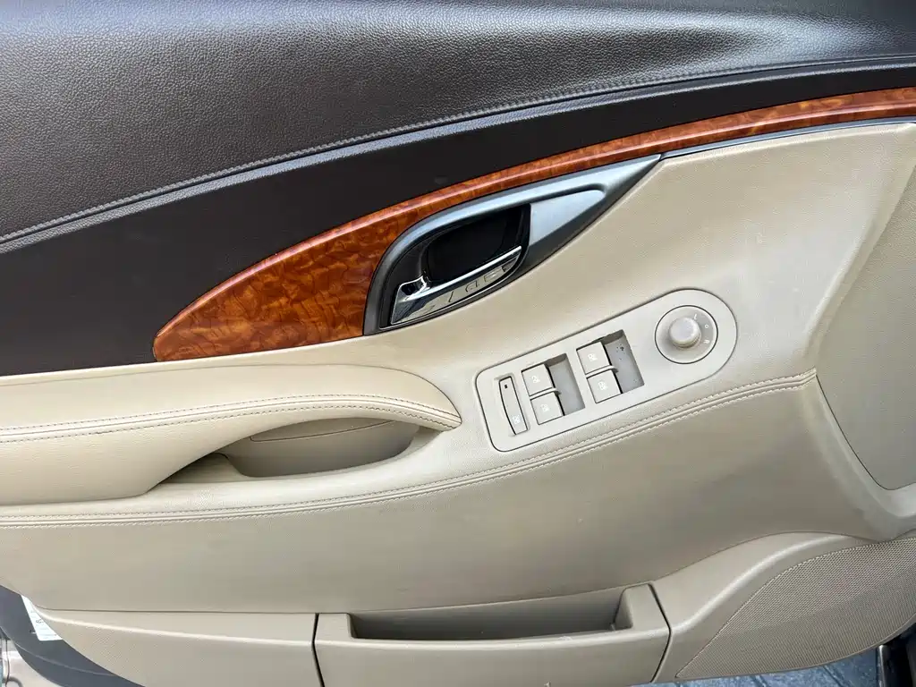 Buick LaCrosse 2012 — фото 15