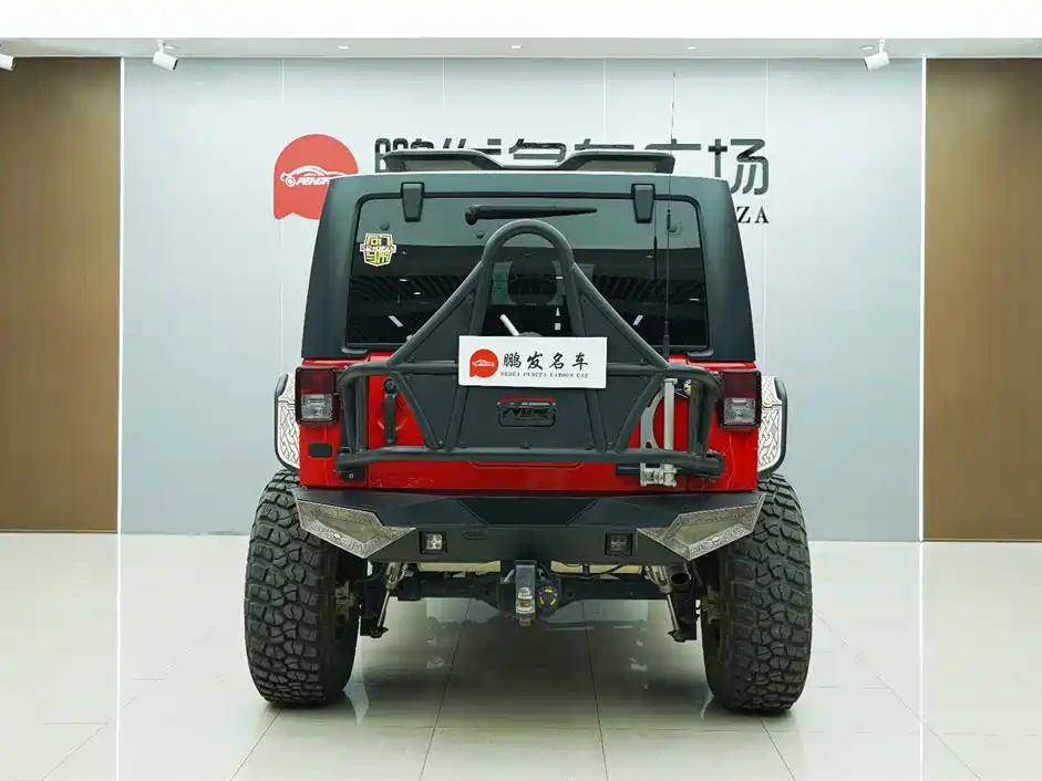 Jeep Wrangler 2018 — фото 10