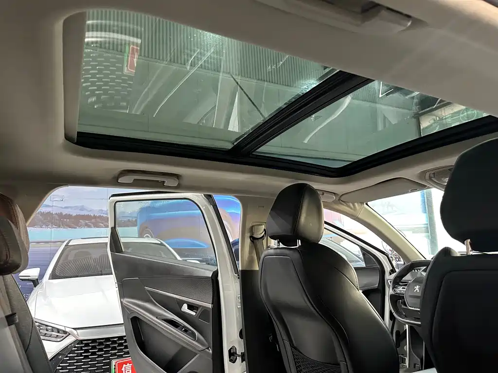 Peugeot 5008 2018 — фото 10