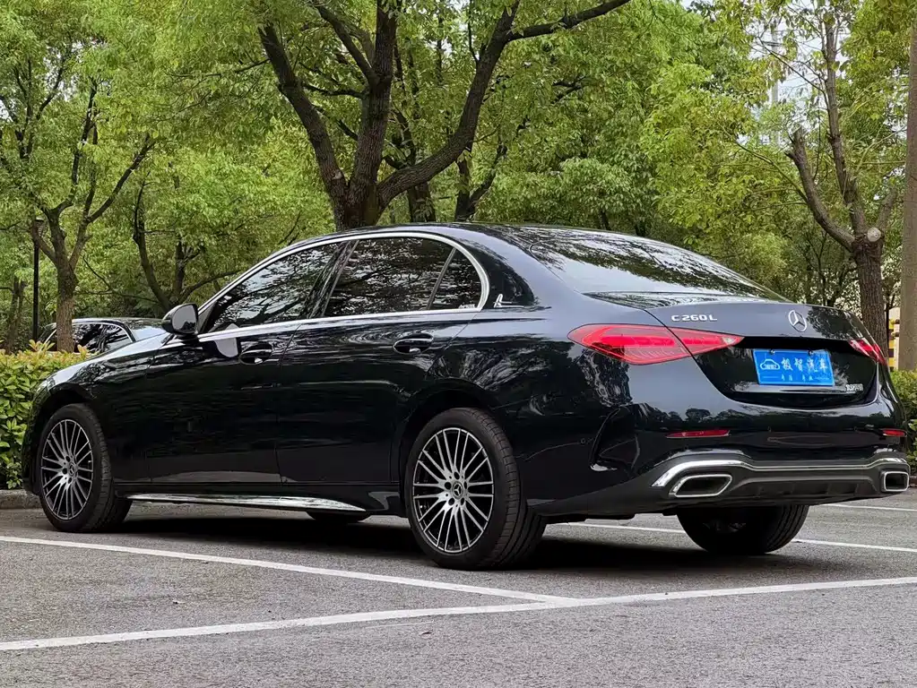 Mercedes-Benz C-Class 2023 — фото 7