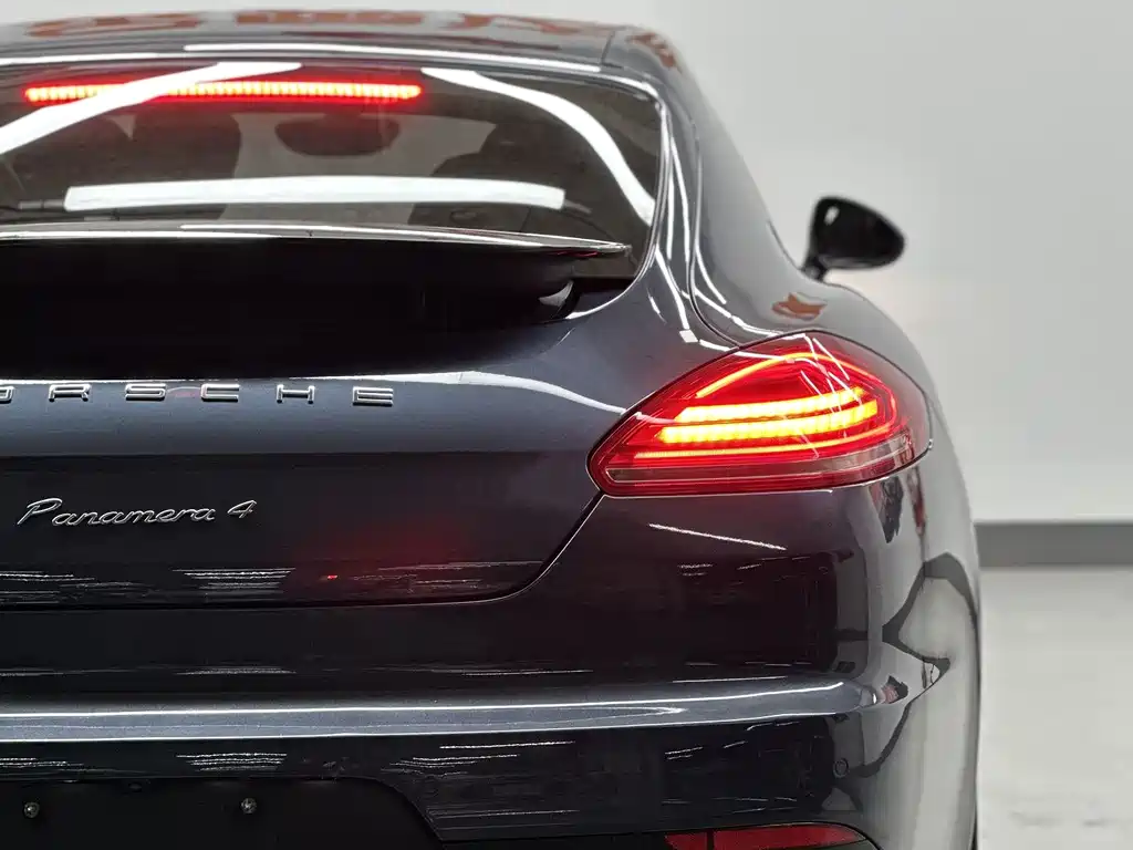 Porsche Panamera 2014 — фото 7