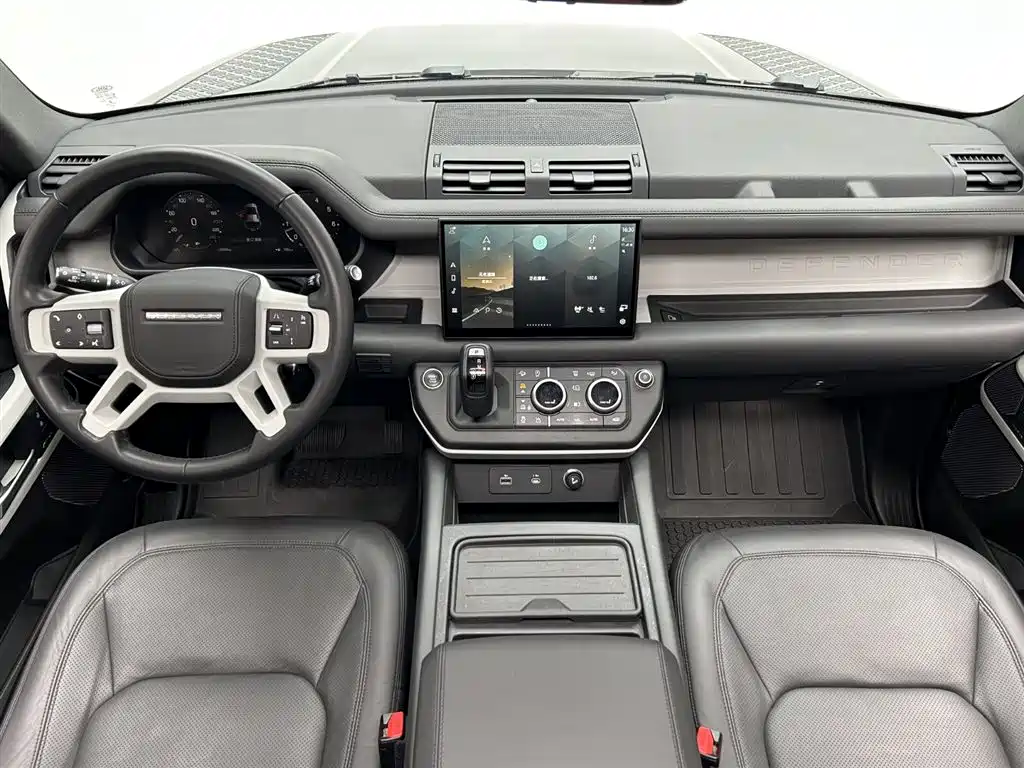 Land Rover Defender 2023 — фото 16