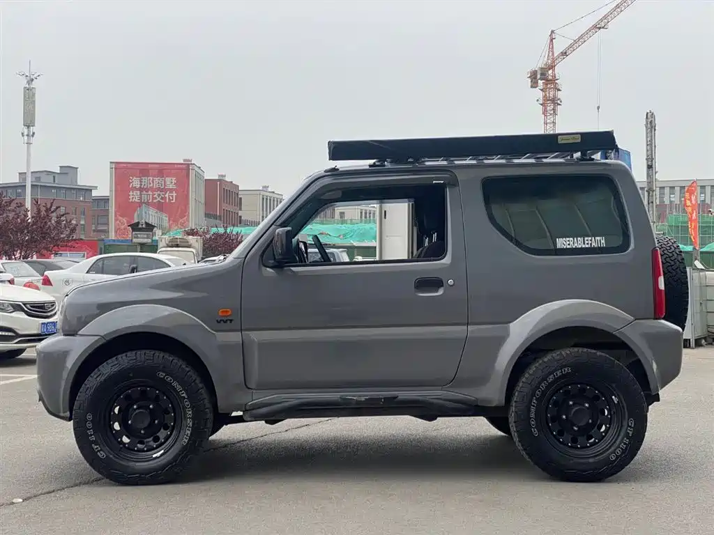 Suzuki Jimny 2011 — фото 10