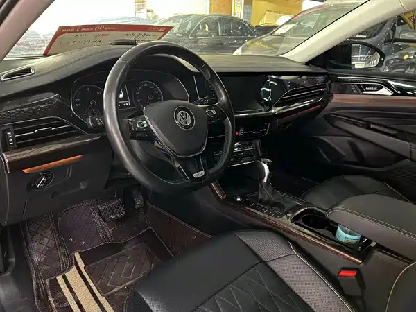 Volkswagen Passat Plug-In Hybrid 2020