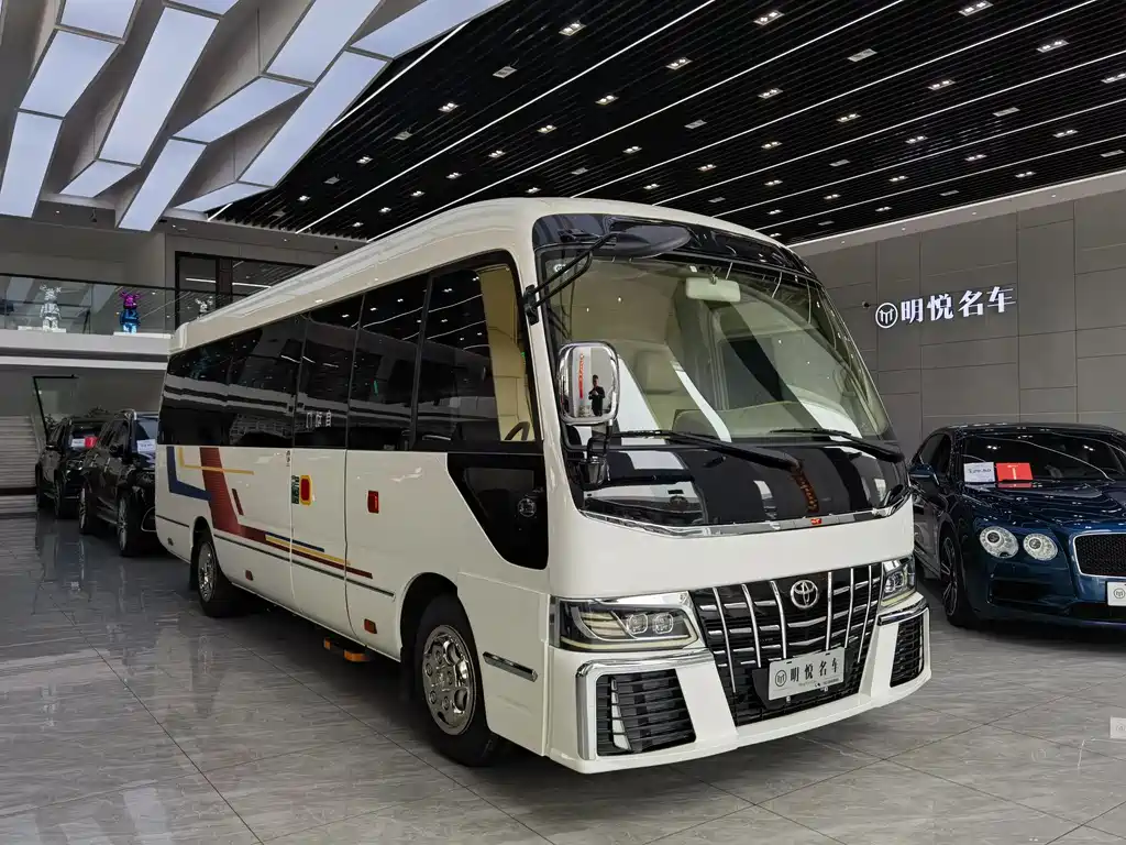 Toyota Coaster 2022 — фото 3