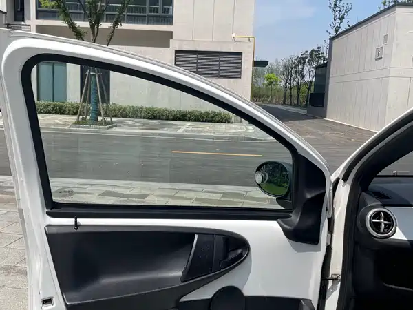 BYD e1 2019
