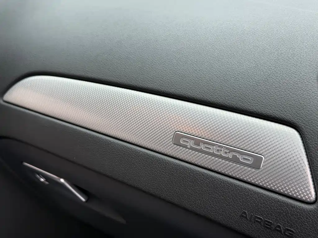 Audi A4 2016 — фото 23