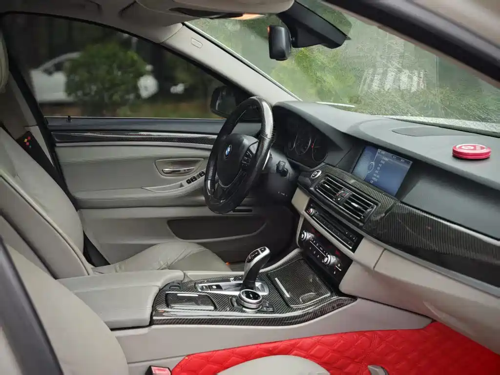 BMW 5 Series 2013 — фото 13