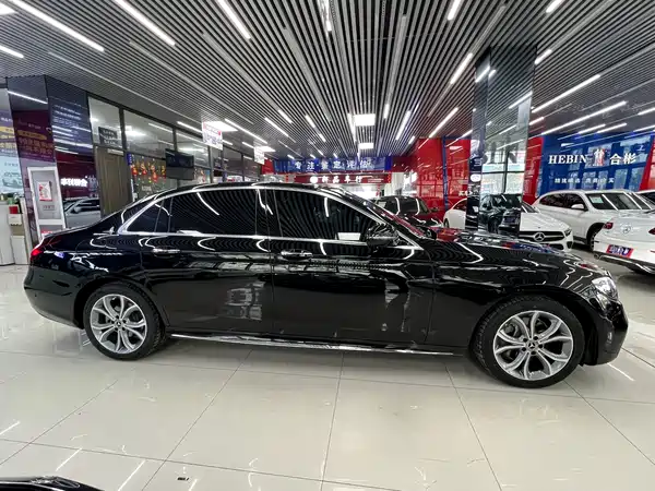 Mercedes-Benz E-Class 2021