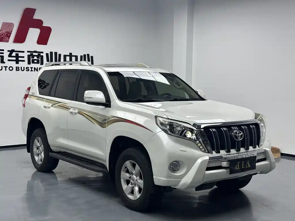 Toyota Prado 2017 — фото 5