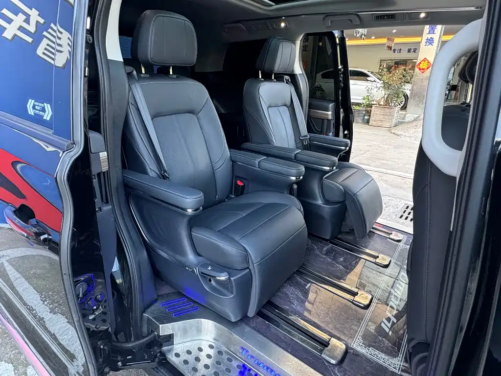 GAC Motor Trumpchi M8 2022 — фото 14