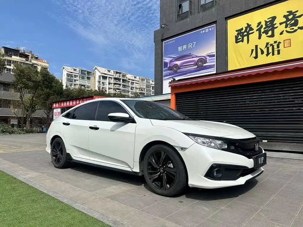 Honda Civic 2020 — фото 3