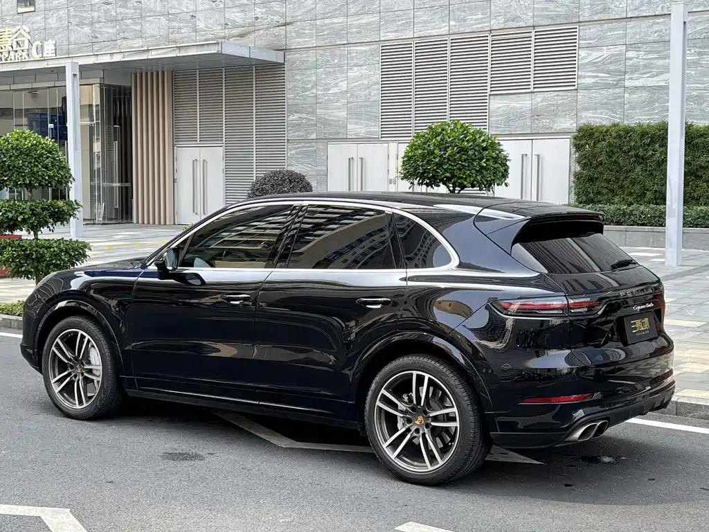 Porsche Cayenne 2020 — фото 4