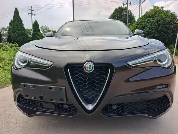 Alfa Romeo Stelvio 2019