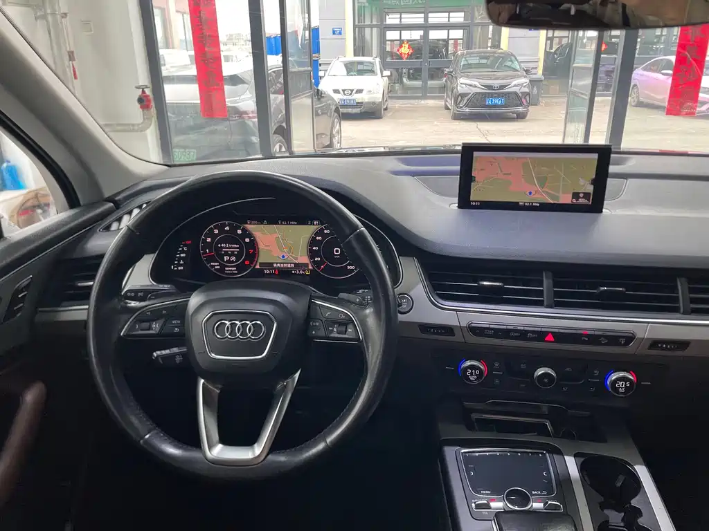 Audi Q7 2016 — фото 10