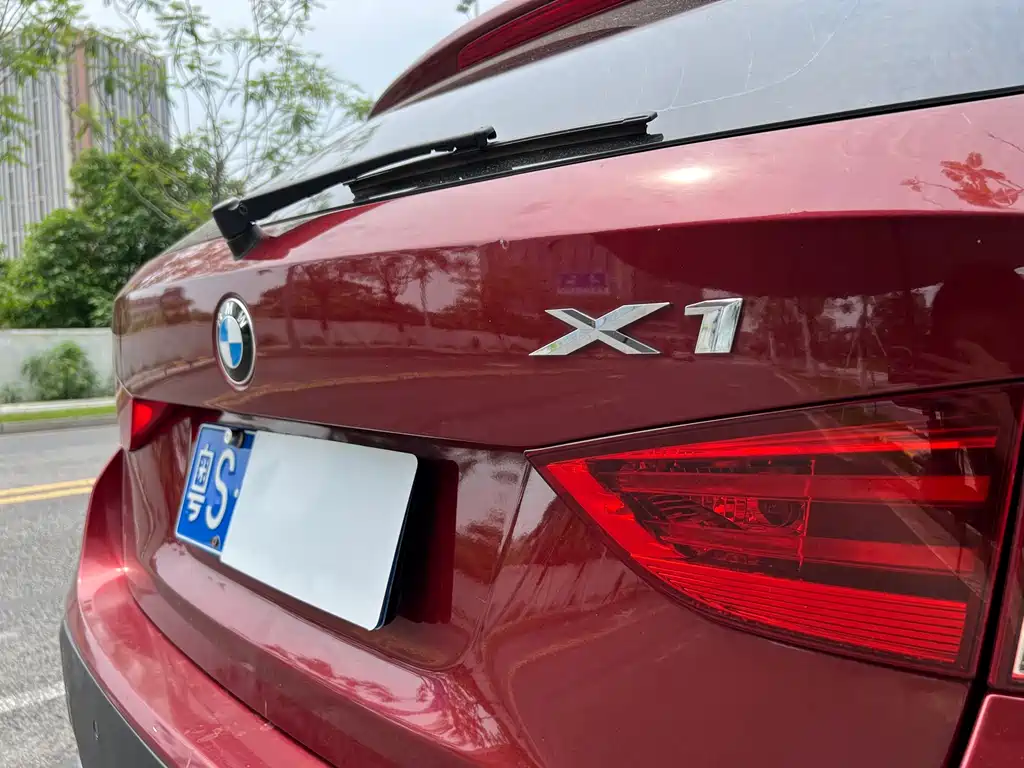 BMW X1 2011 — фото 10