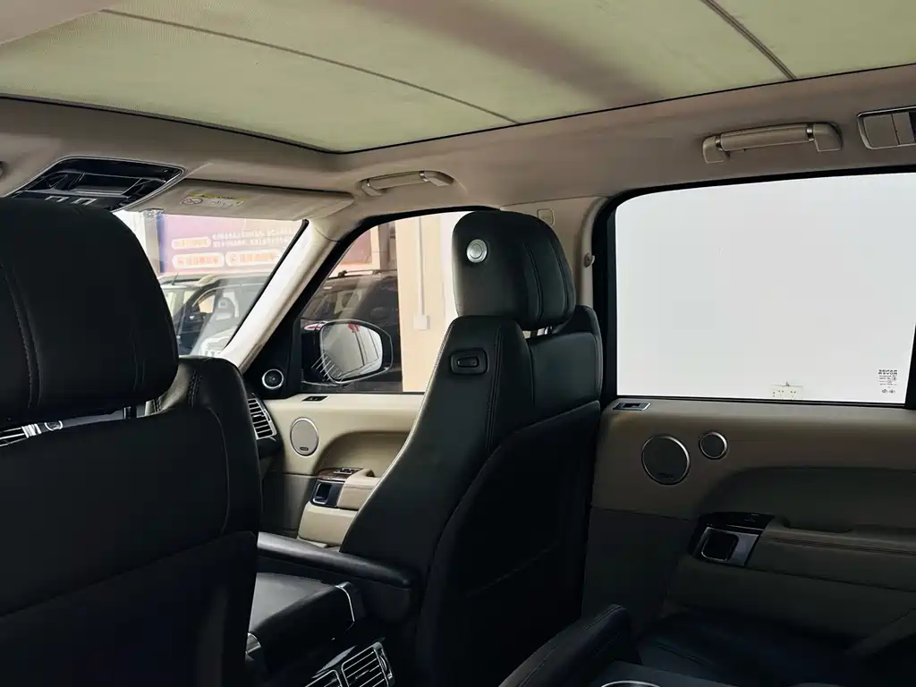 Land Rover Range Rover 2015 — фото 17