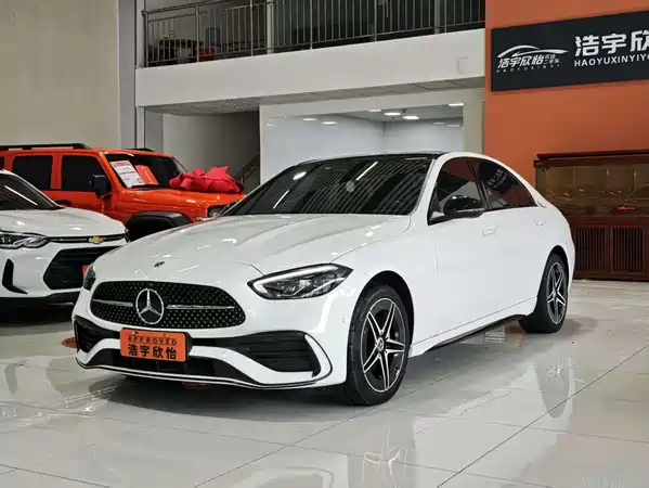 Mercedes-Benz C-Class 2024