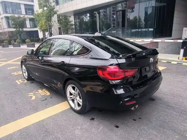 BMW 3 Series GT 2019
