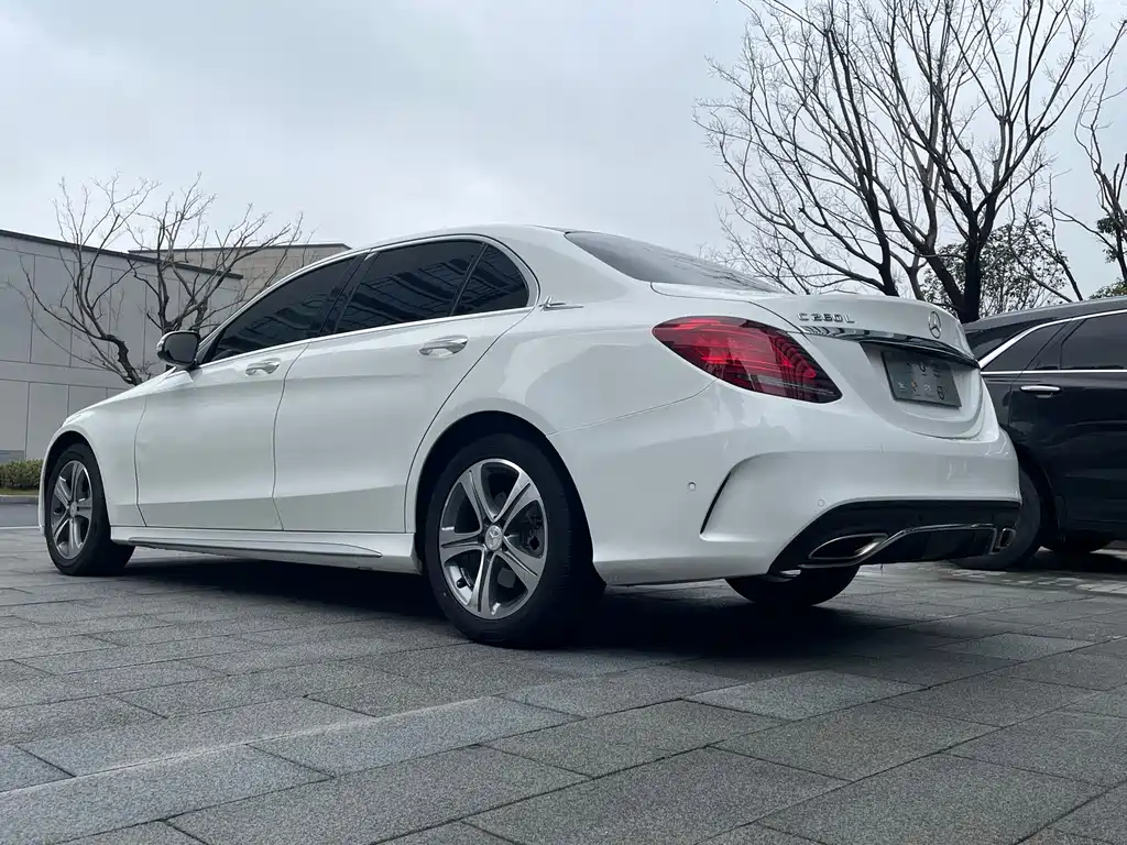 Mercedes-Benz C-Class 2019 — фото 7