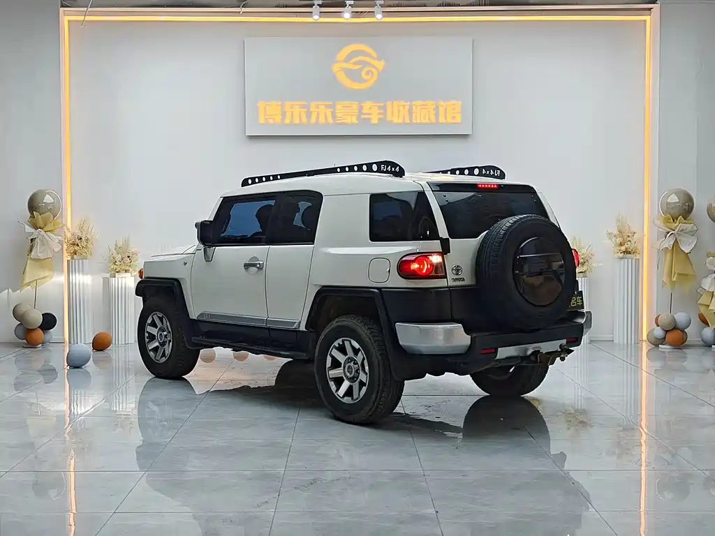 Toyota FJ Cruiser 2019 — фото 22