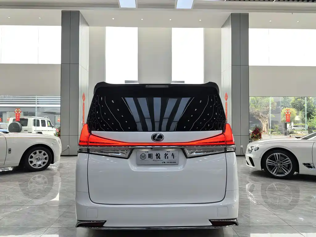 Toyota Vellfire 2020 — фото 15