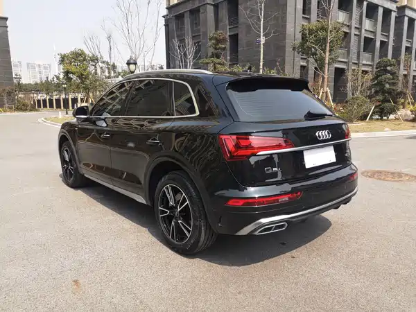 Audi Q5L 2022
