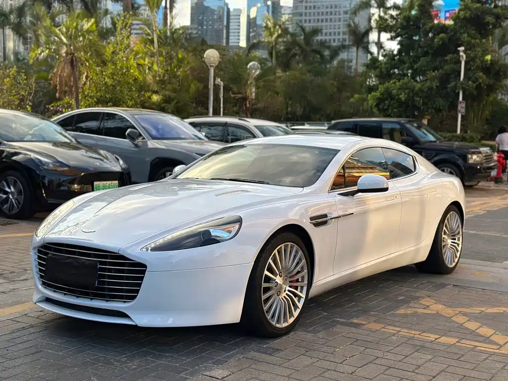 Aston Martin Rapide 2016