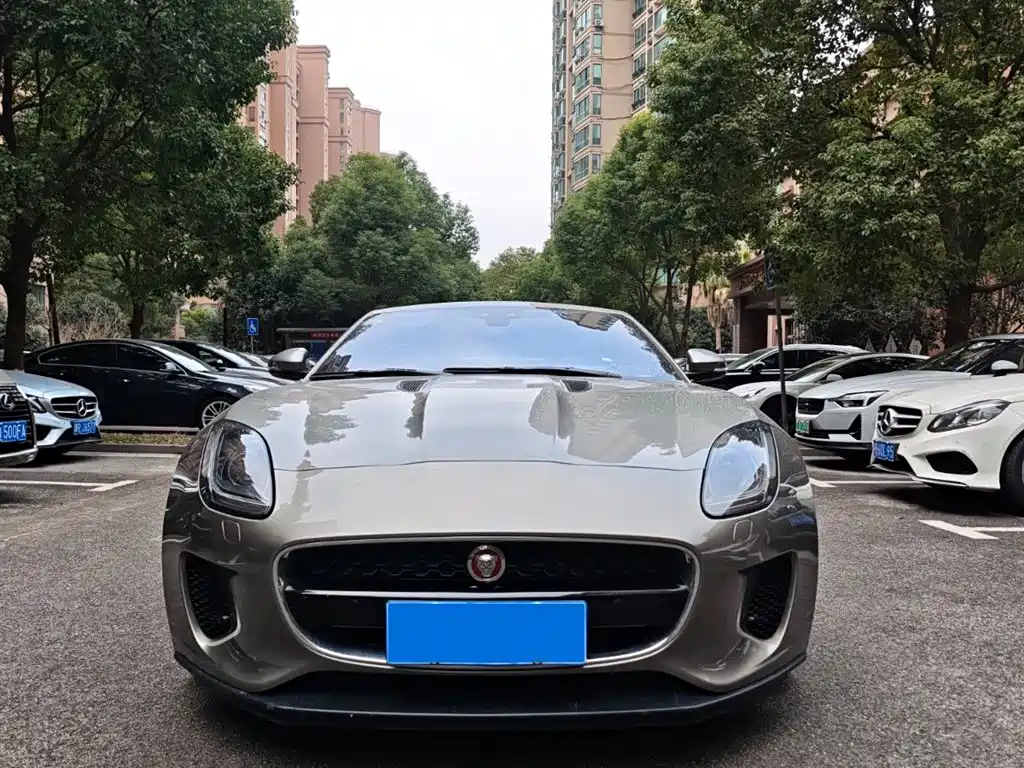 Jaguar F-TYPE 2018 — фото 3