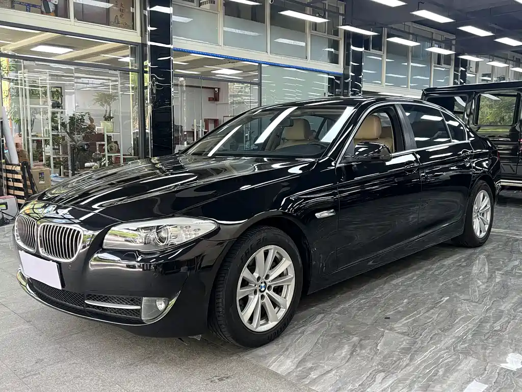 BMW 5 Series 2013 — фото 2