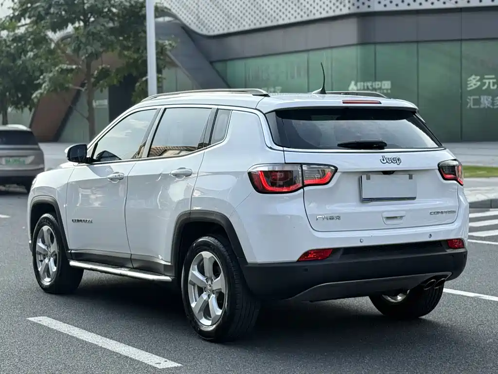 Jeep Compass 2021 — фото 6