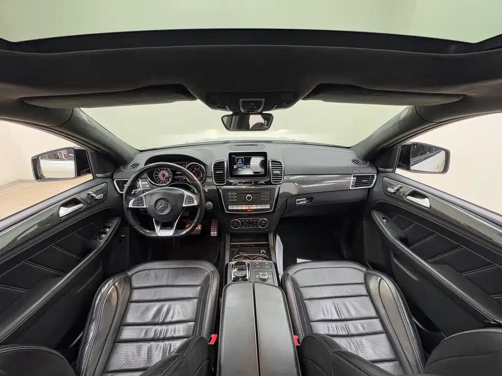 Mercedes-Benz GLE Coupe AMG 2018 — фото 15