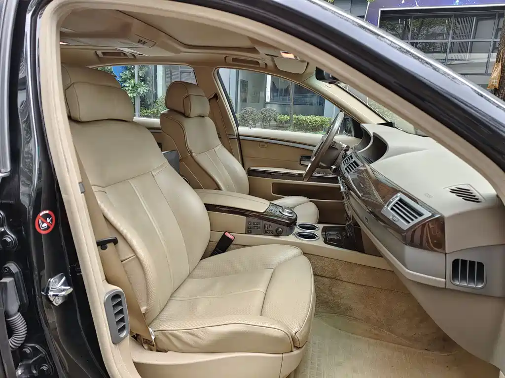 BMW 7 Series 2008 — фото 20