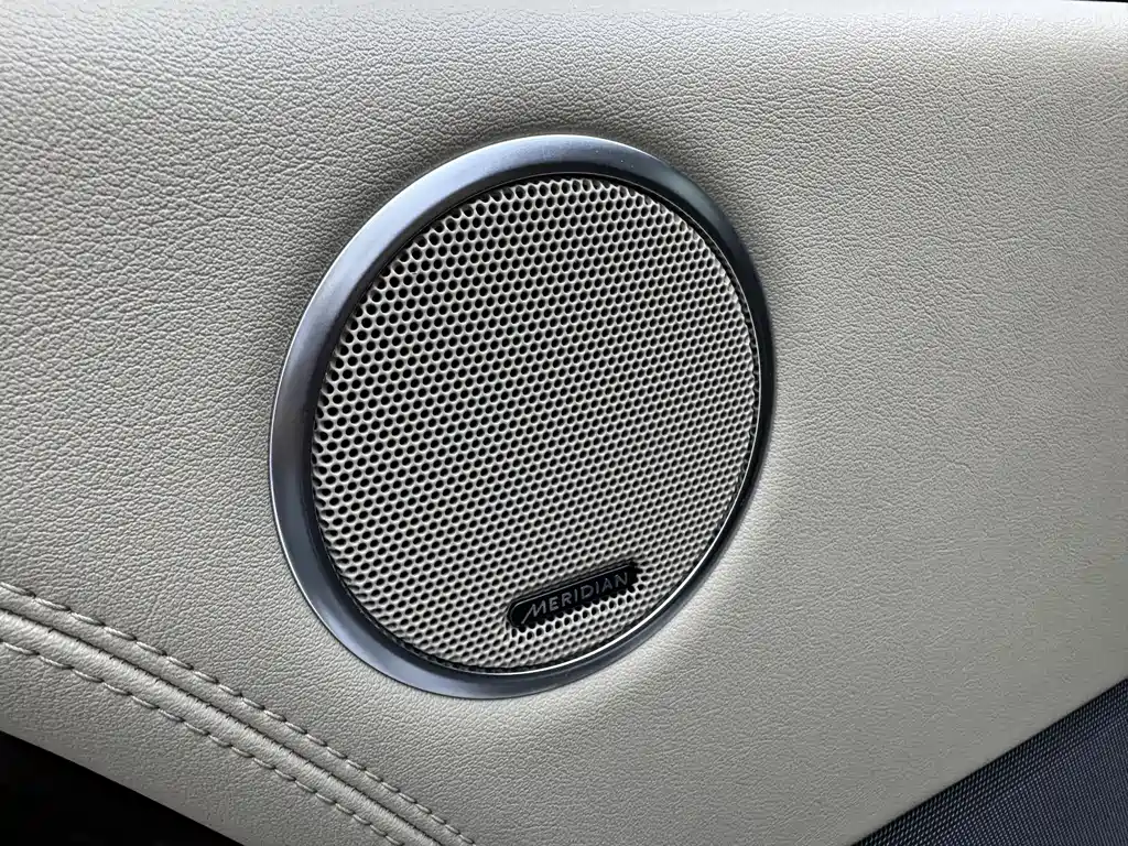 Land Rover Range Rover 2022 — фото 20