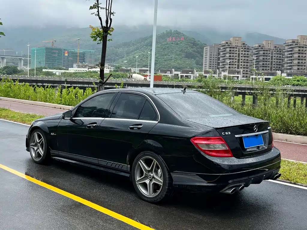 Mercedes-Benz C-Class AMG 2011 — фото 15