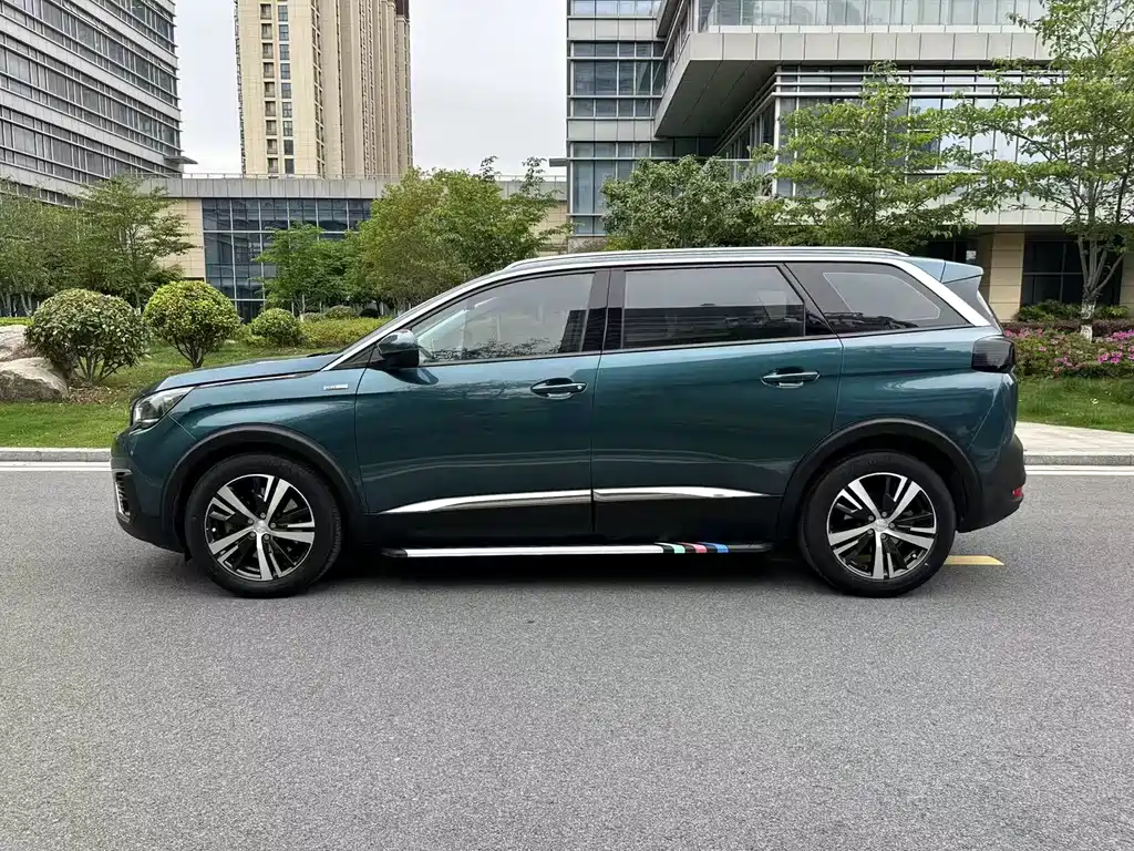 Peugeot 5008 2018 — фото 3