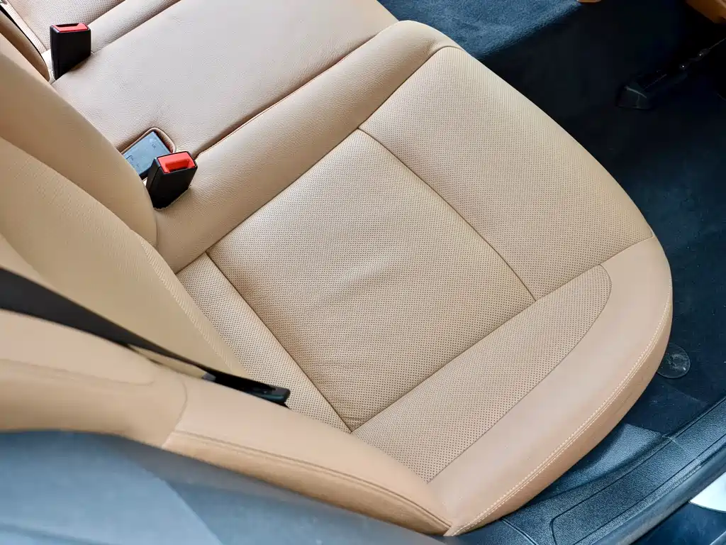 BMW 7 Series 2015 — фото 17