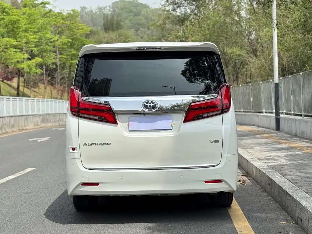Toyota Alphard 2019 — фото 5