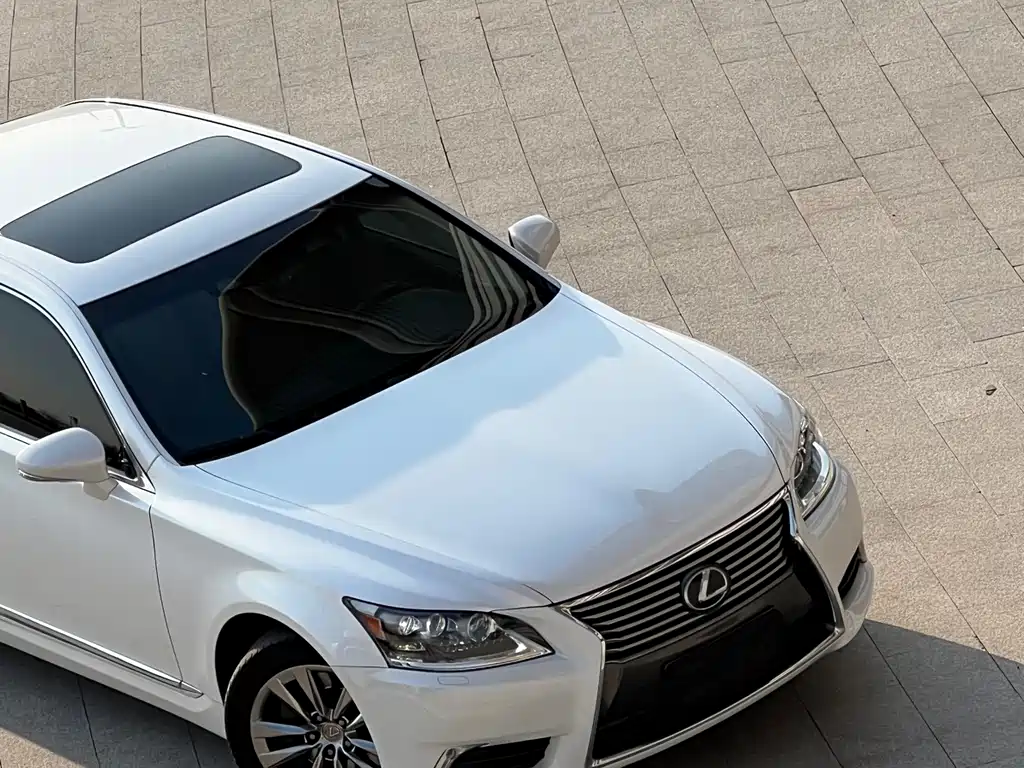Lexus LS 2016 — фото 3