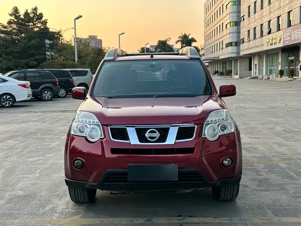 Nissan X-Trail 2012