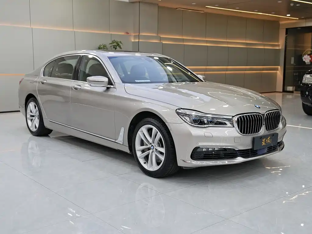 BMW 7 Series 2016 — фото 2