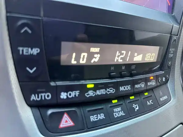 Toyota Alphard 2012